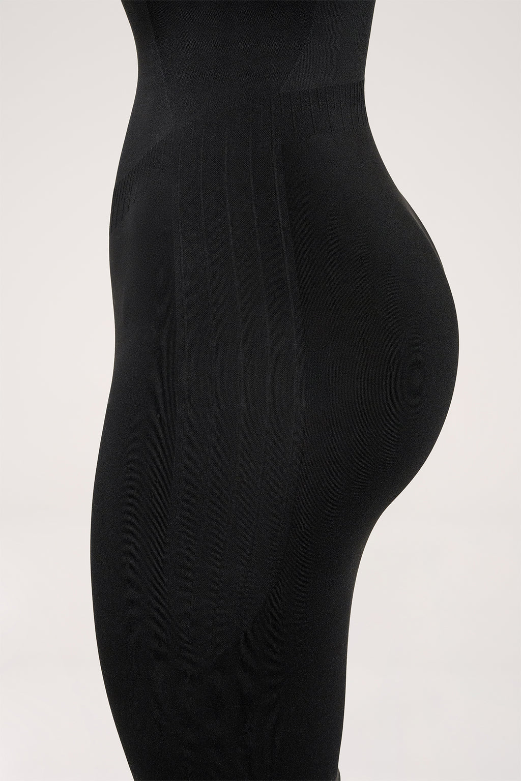 Shaping dress black