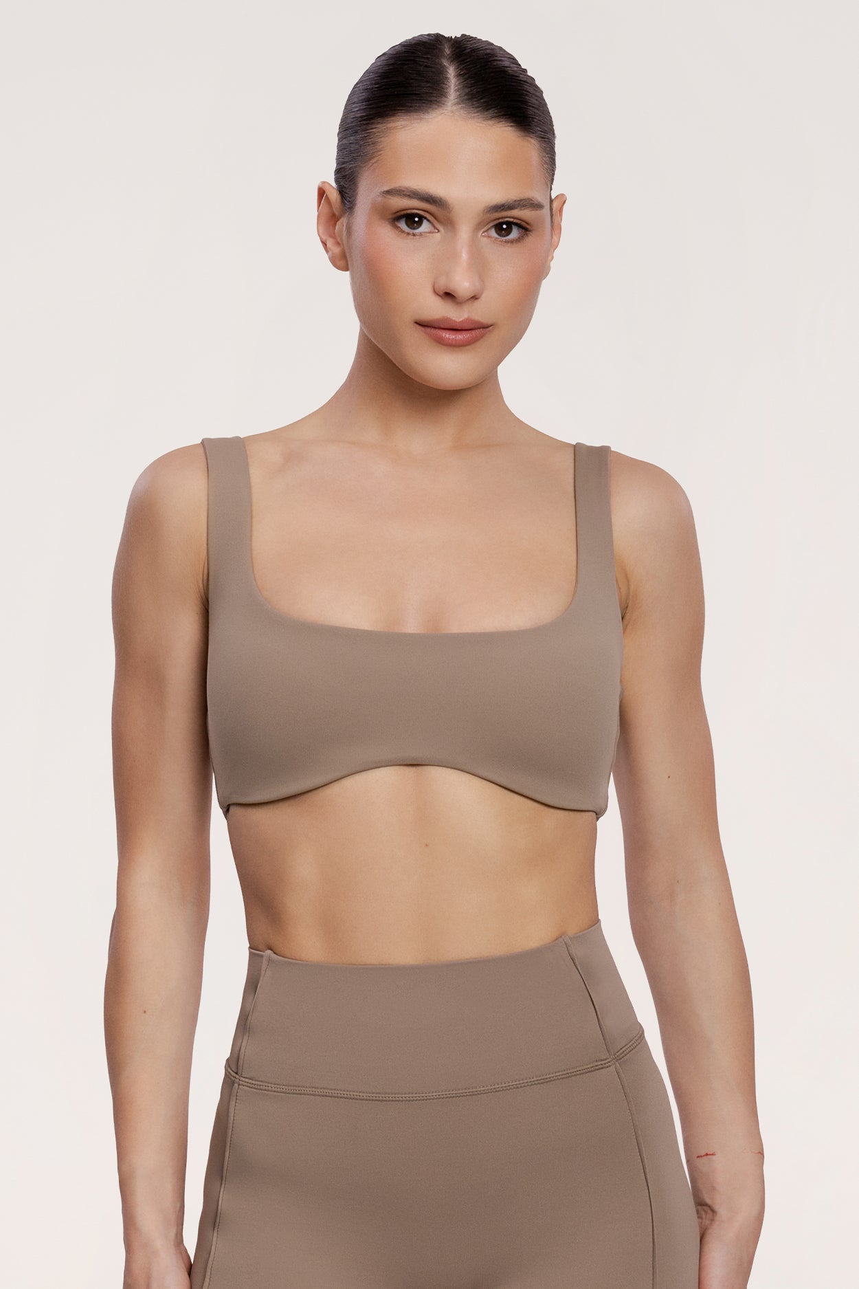 Sports bra pilates era warm beige