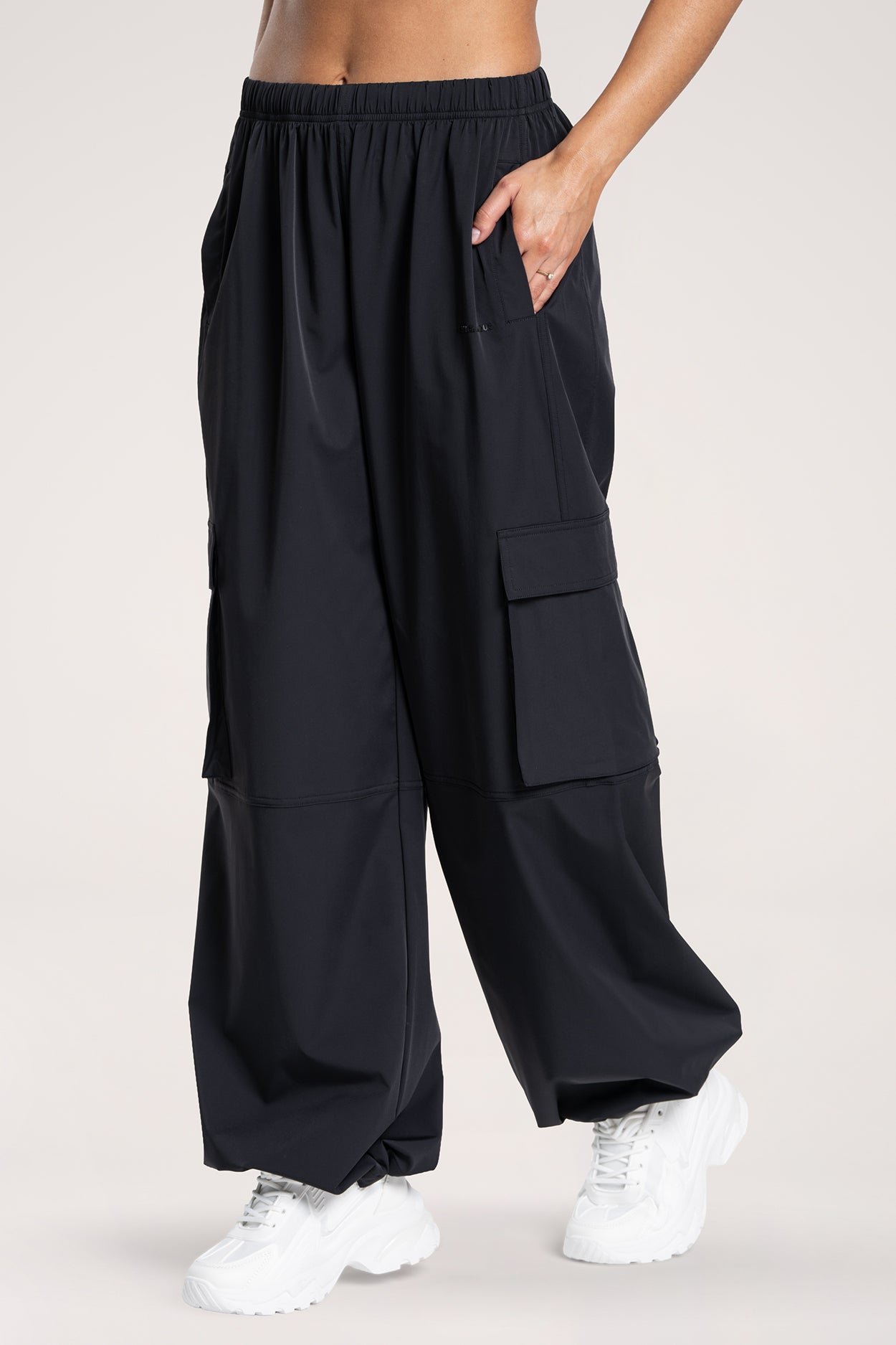 UN1FORM cargo Pants black