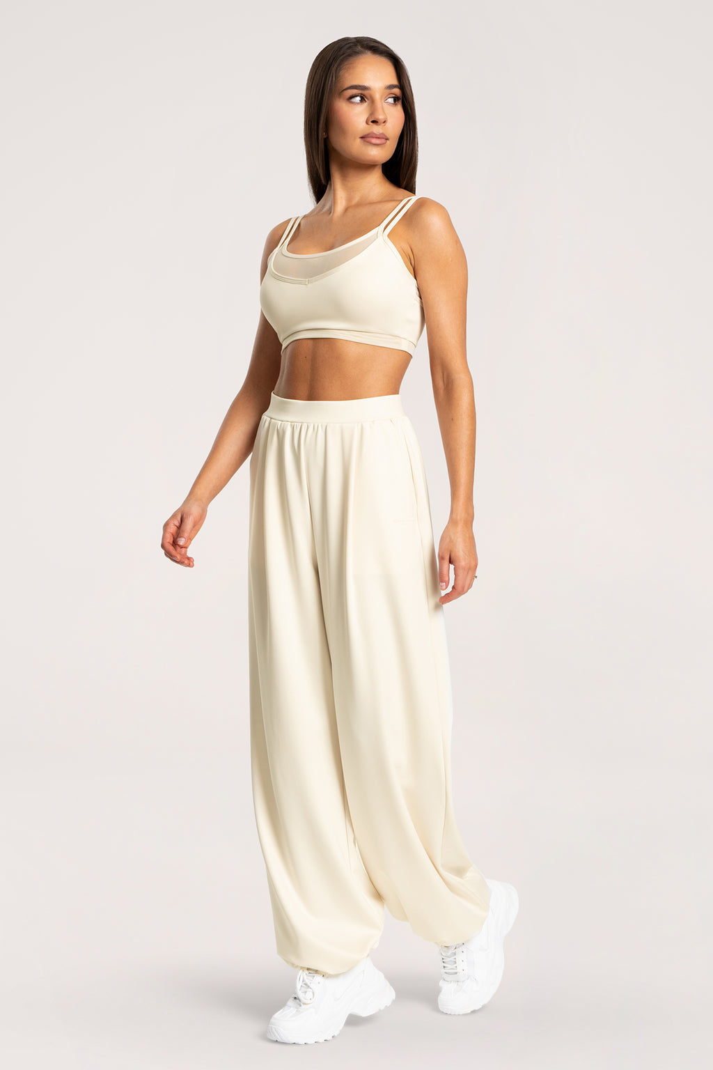 UN1FORM Sports Bra cream