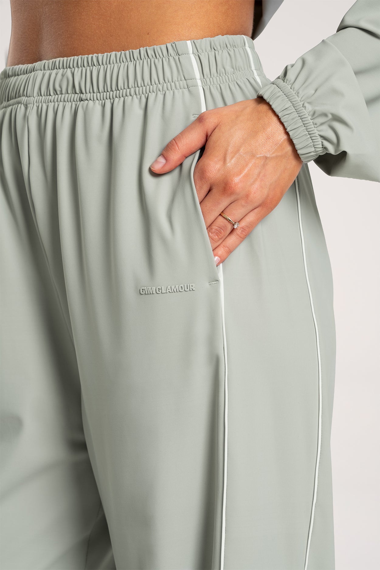 UN1FORM Slick Pants olive grey