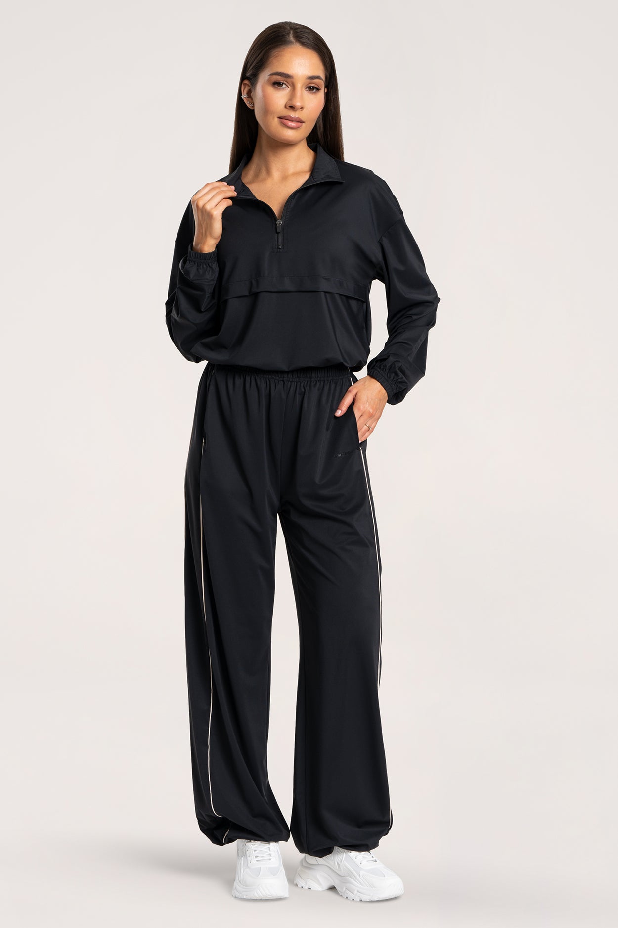 UN1FORM Slick Top black