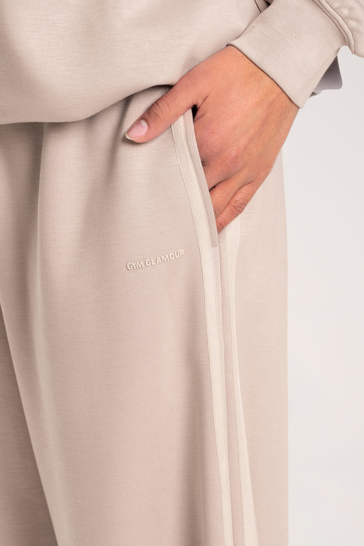 UN1FORM Oversize Sweatpants beige