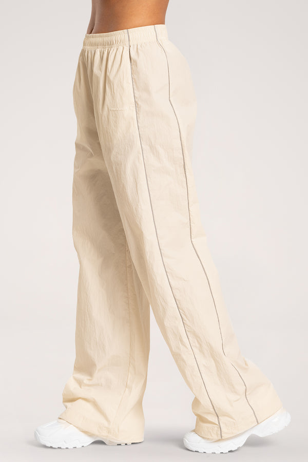 UN1FORM Nylon Pants vanilla