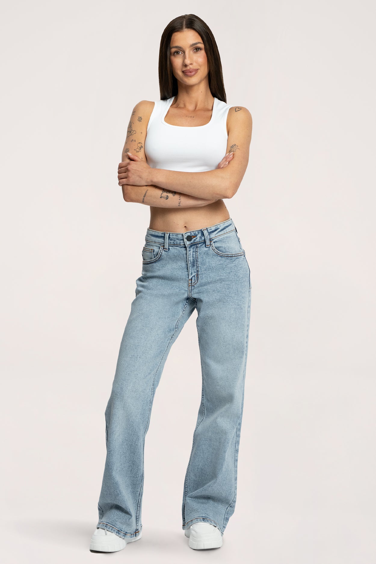 Wide low-waist jeans light blue