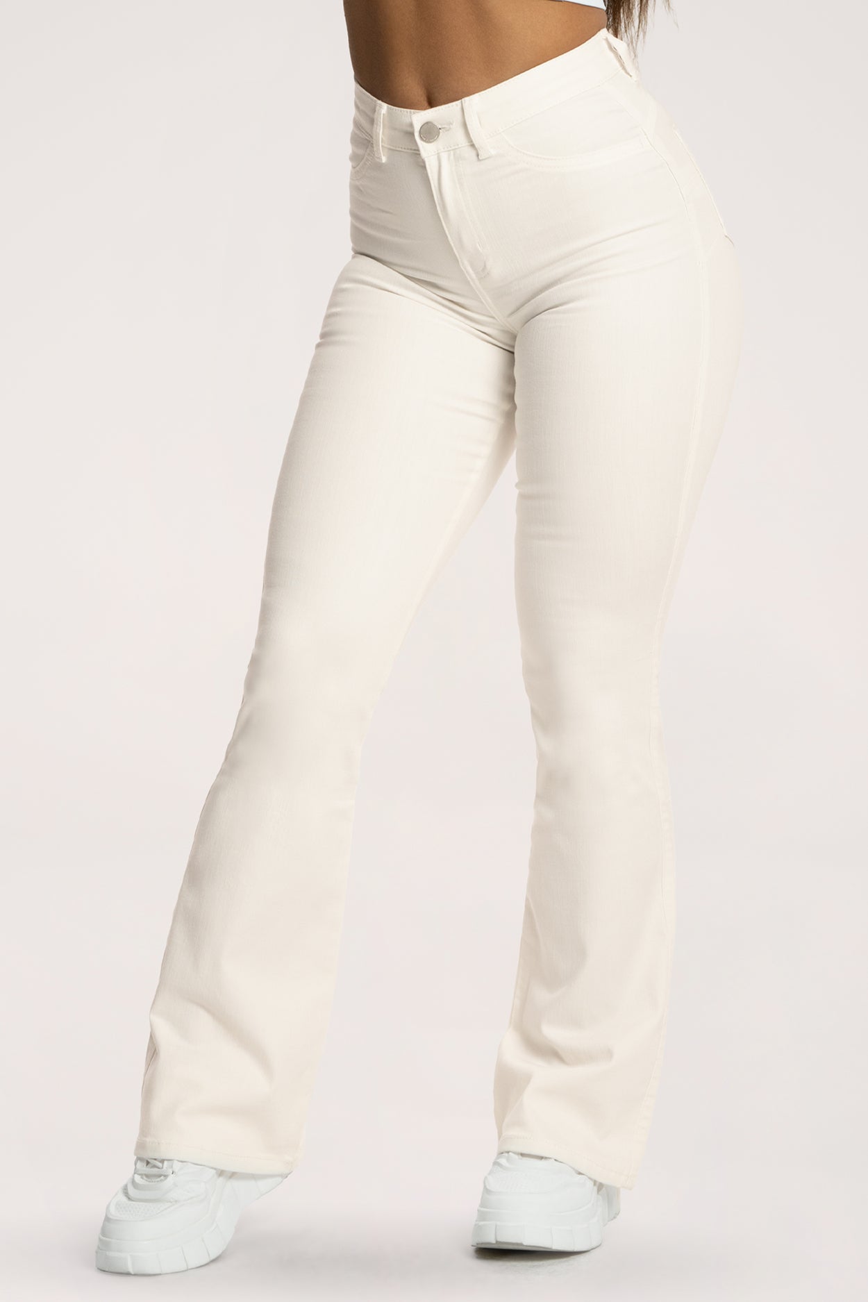 Perfect slim flare jeans off white