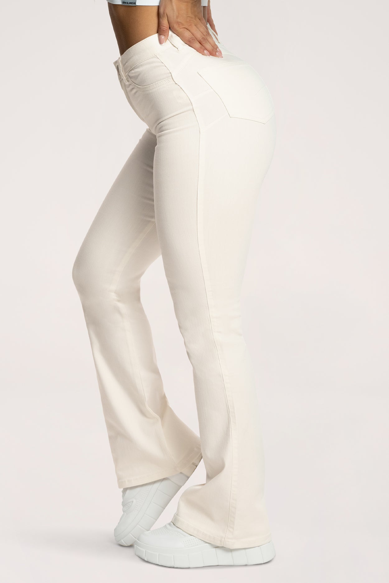 Perfect slim flare jeans off white