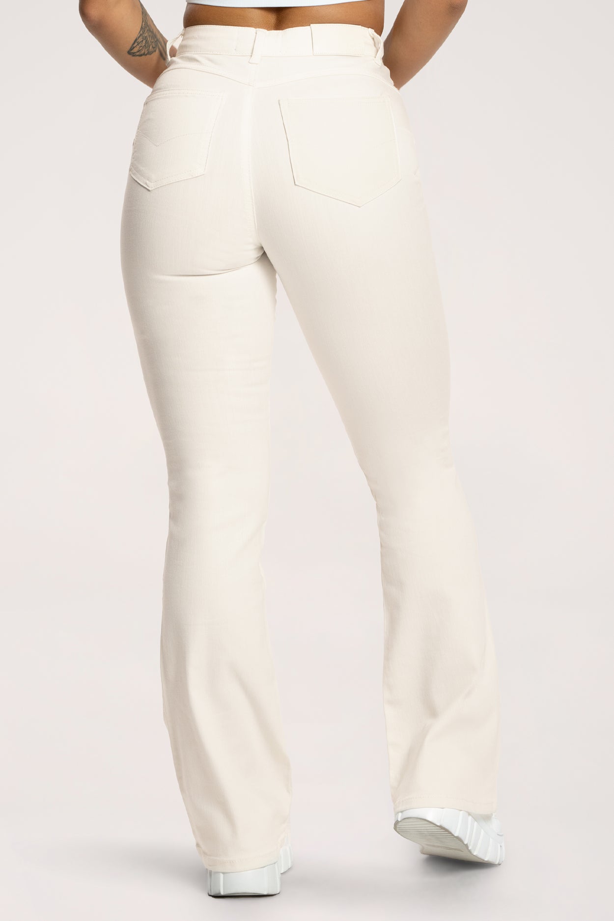 Perfect slim flare jeans off white