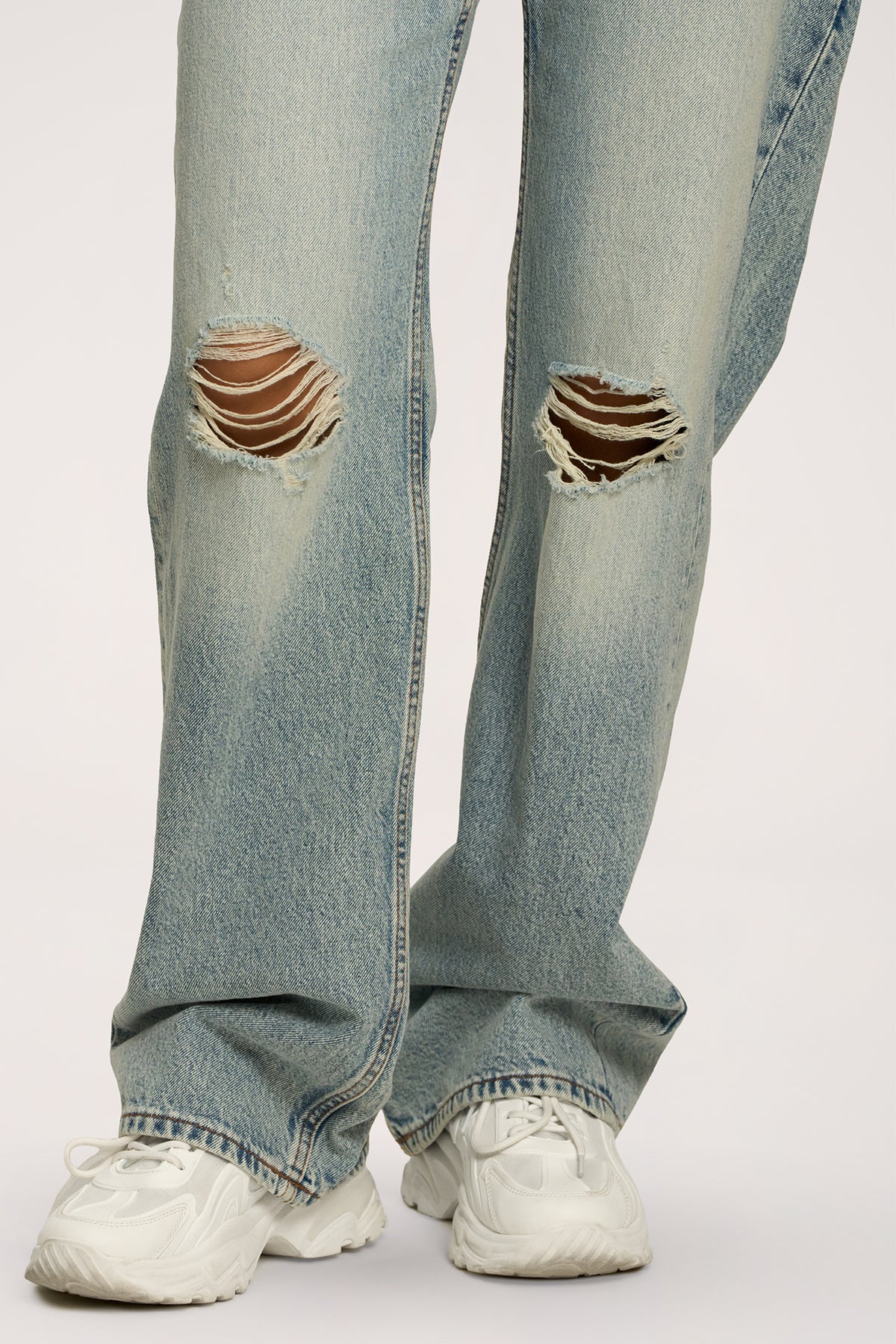 Wide relaxed jeans light blue