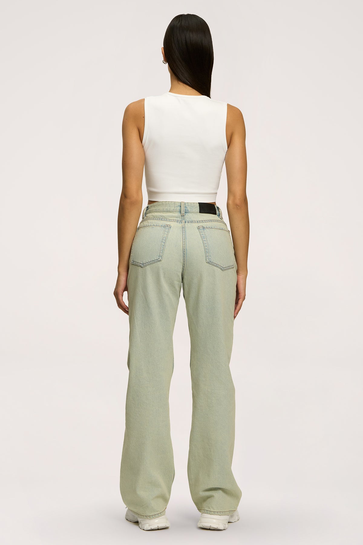 Wide relaxed jeans light green