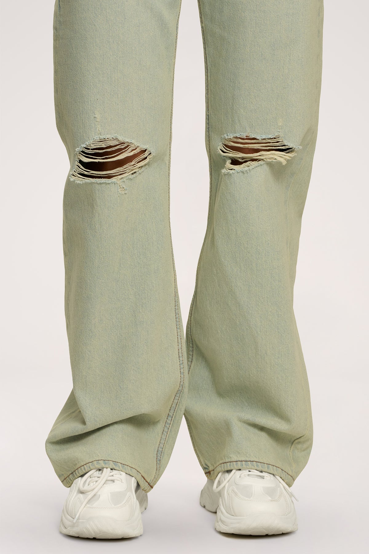 Wide relaxed jeans light green