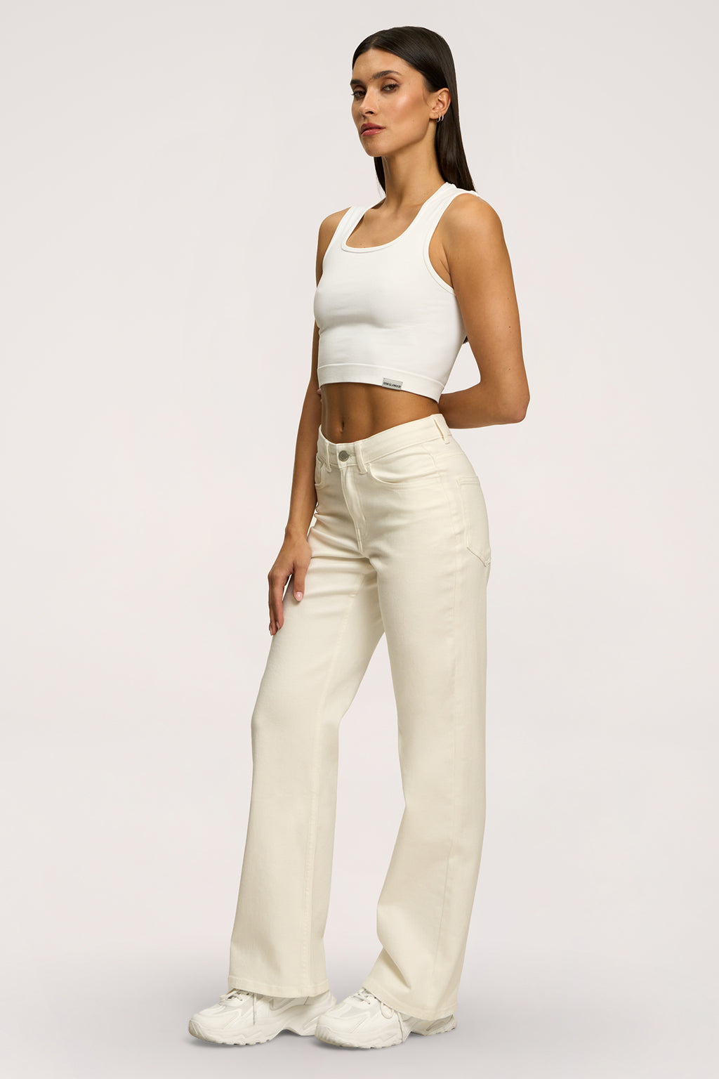 Wide low-waist jeans off white