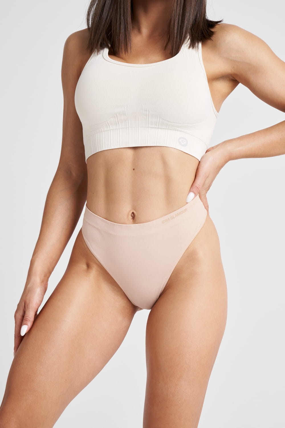 Stringi nude
