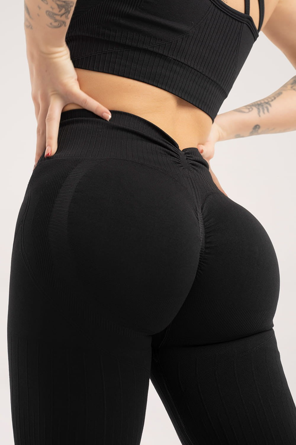 Leginsy deep push up 2.0 black