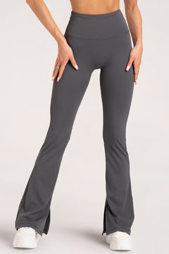 Flare jeans z rozciętą nogawką gray