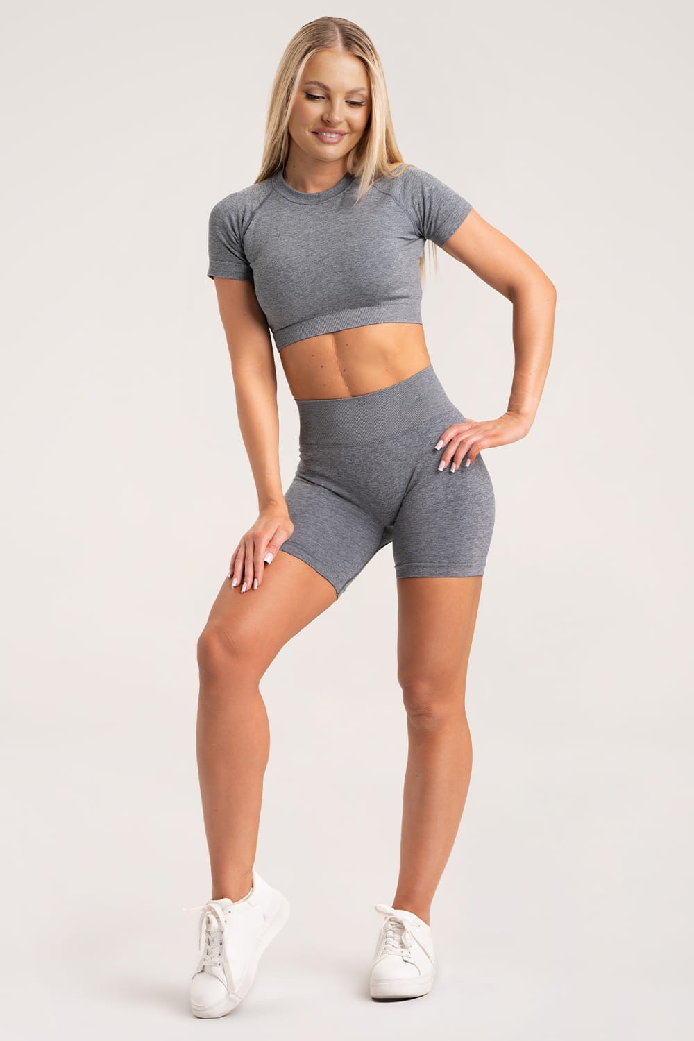 Seamless shorts steel