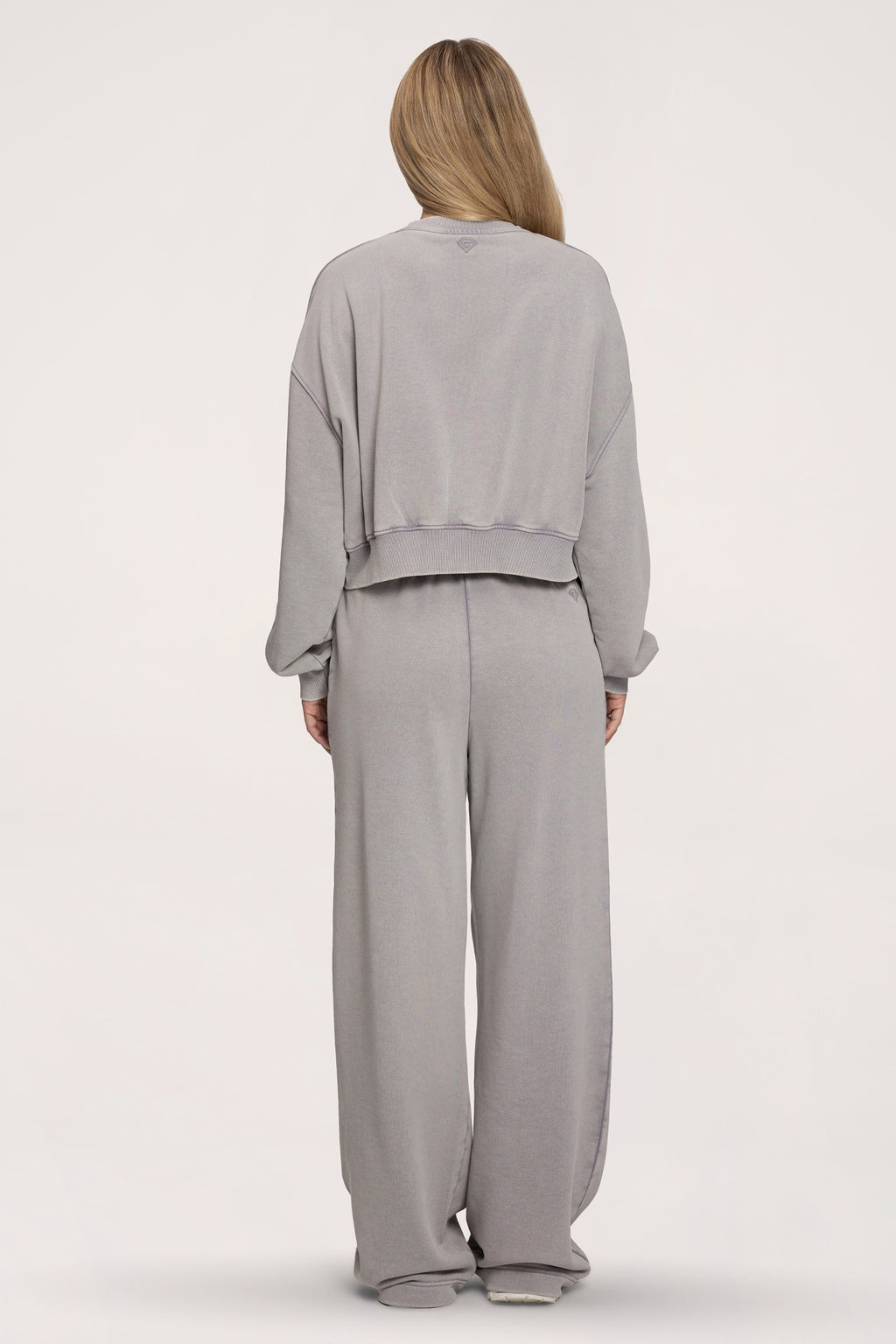 Easy Straight-Leg Sweatpants light grey