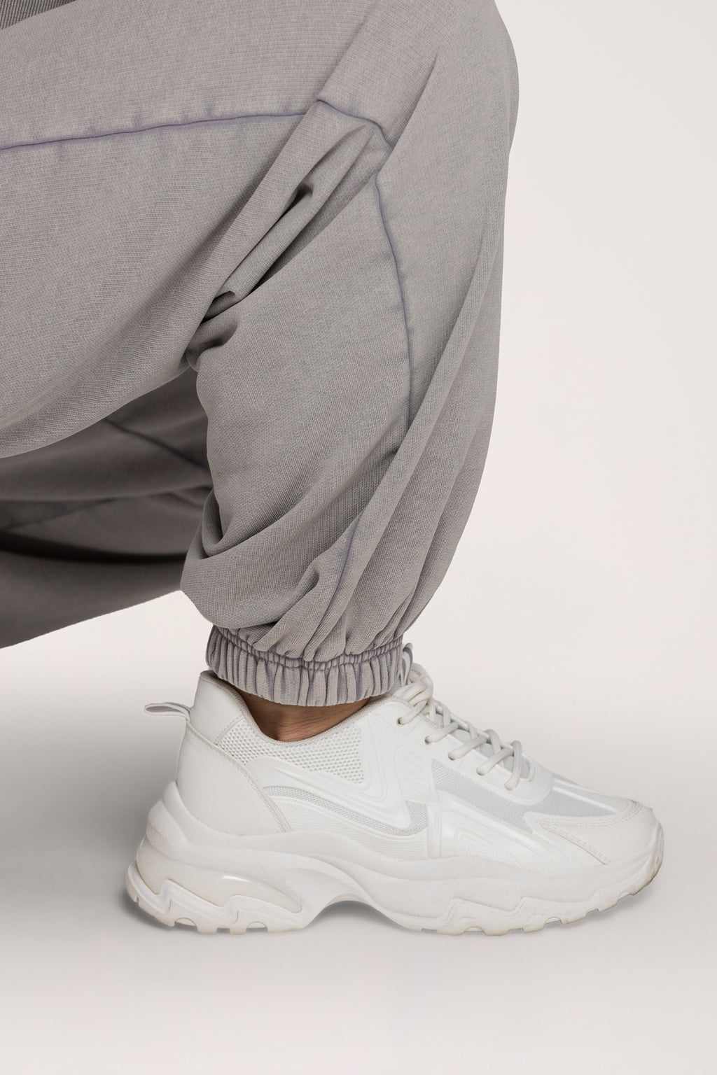 Easy Cuffed Sweatpants light grey