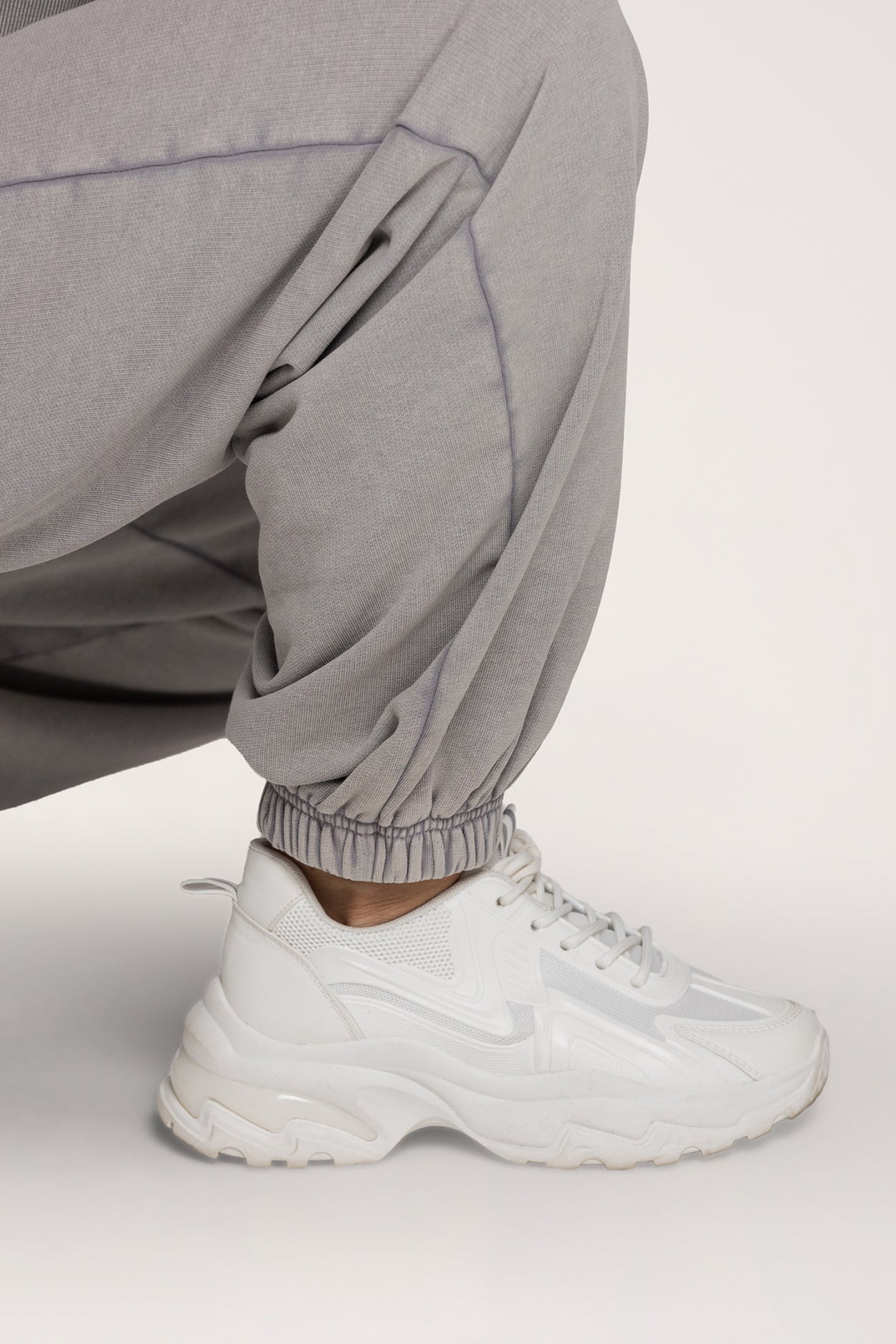 Easy Cuffed Sweatpants light grey