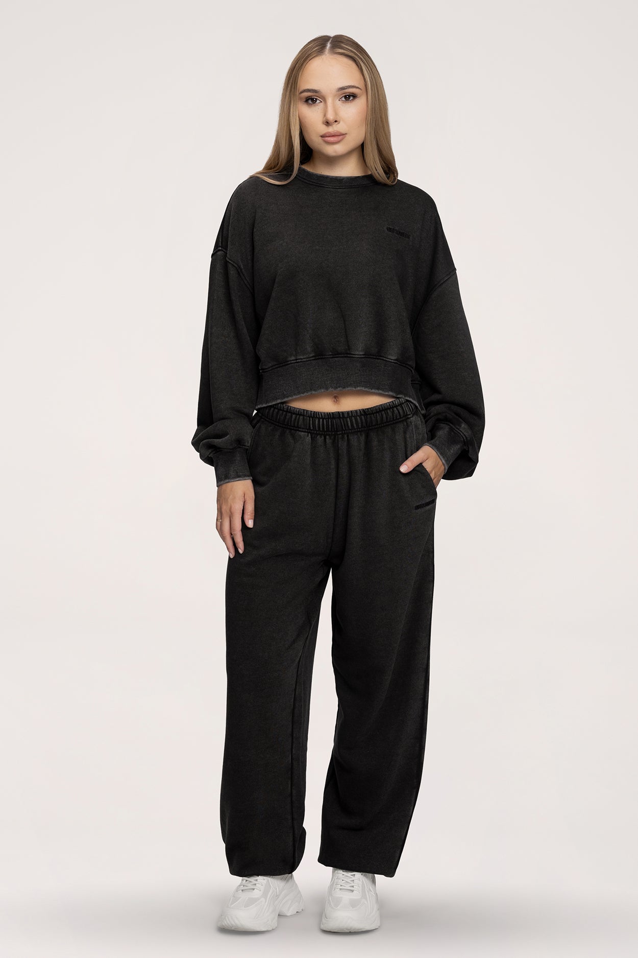 Easy Cuffed Sweatpants black