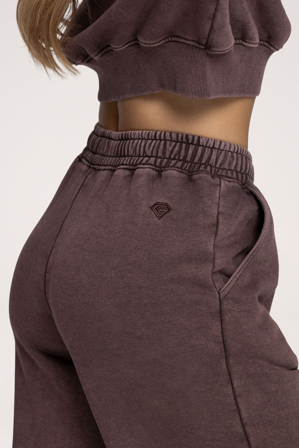 Easy Straight-Leg Sweatpants chocolate