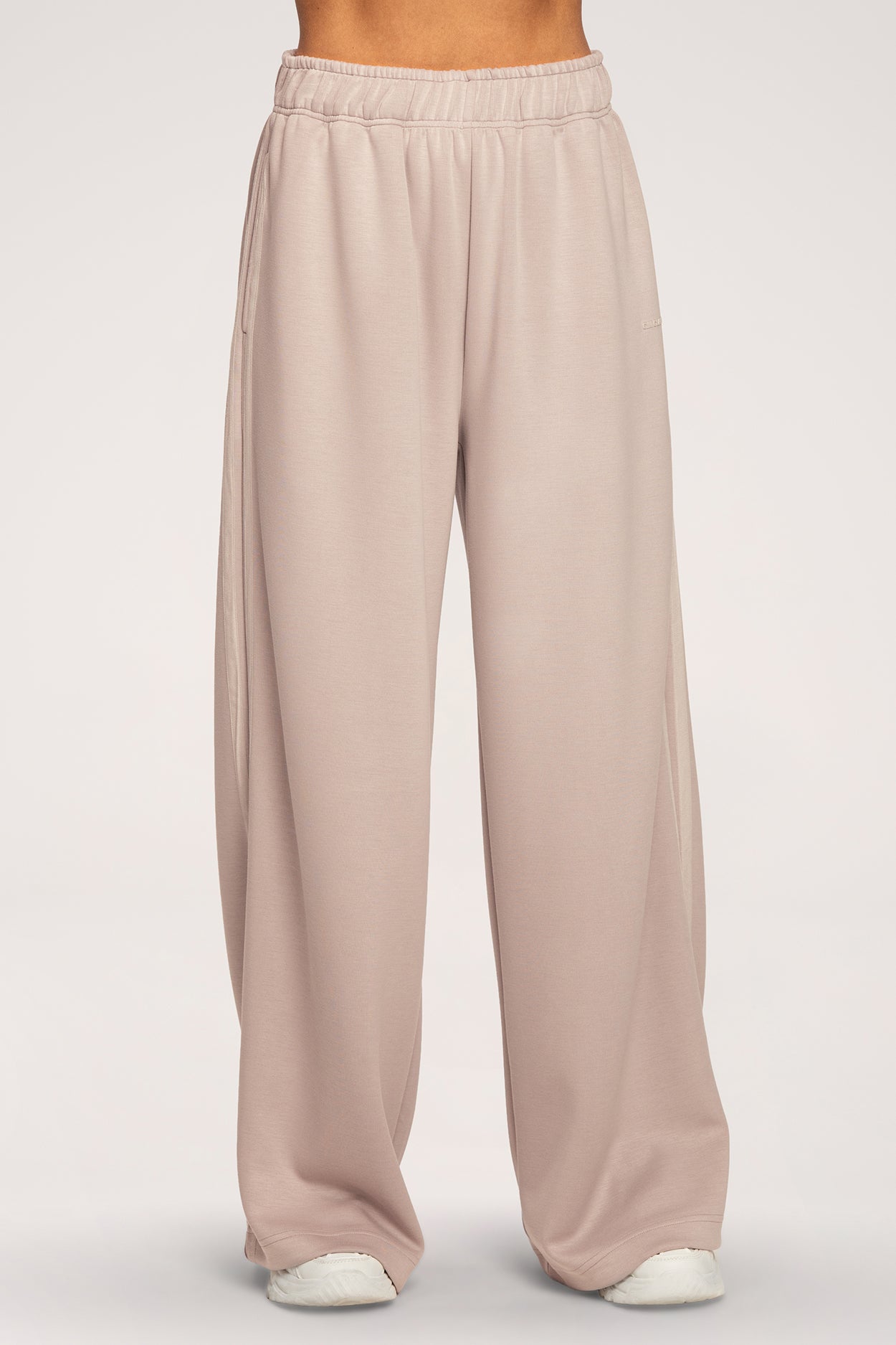 UN1FORM Oversize Sweatpants beige