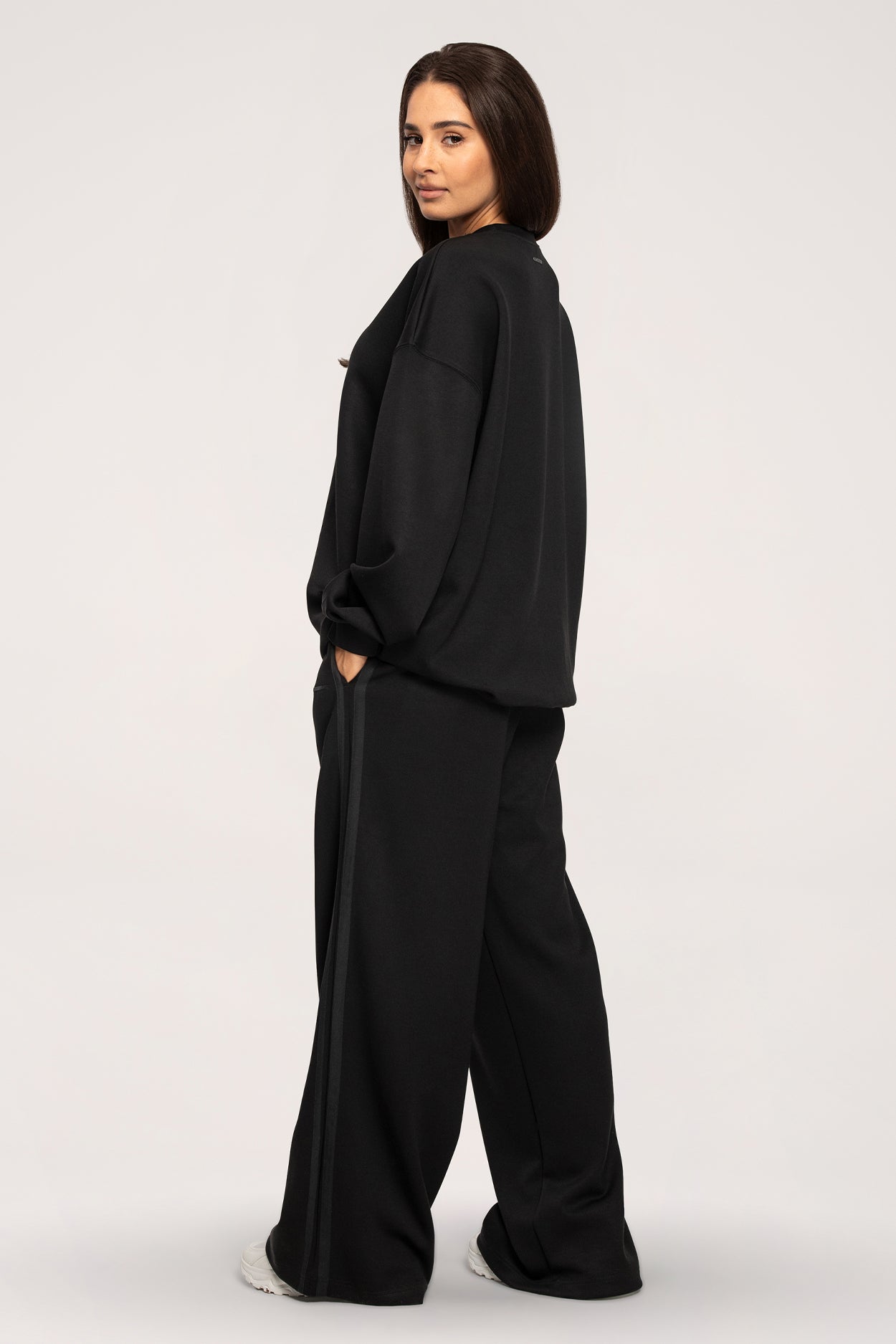 UN1FORM Oversize Sweatpants black