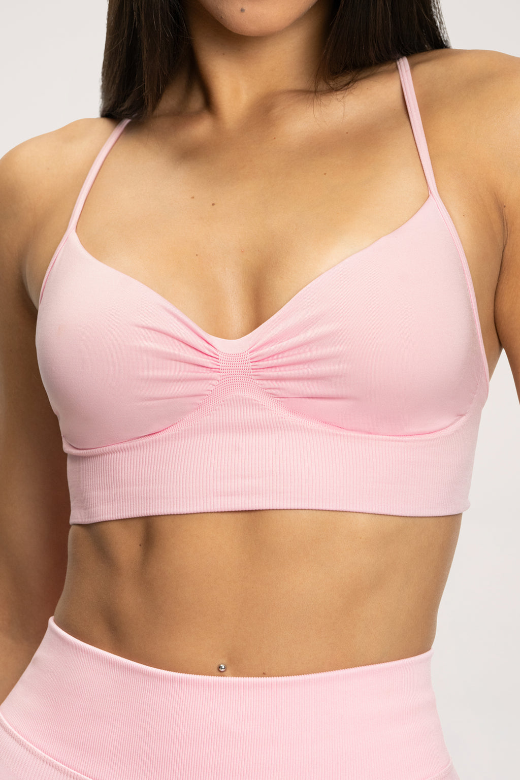 Bra with deep neckline popstar