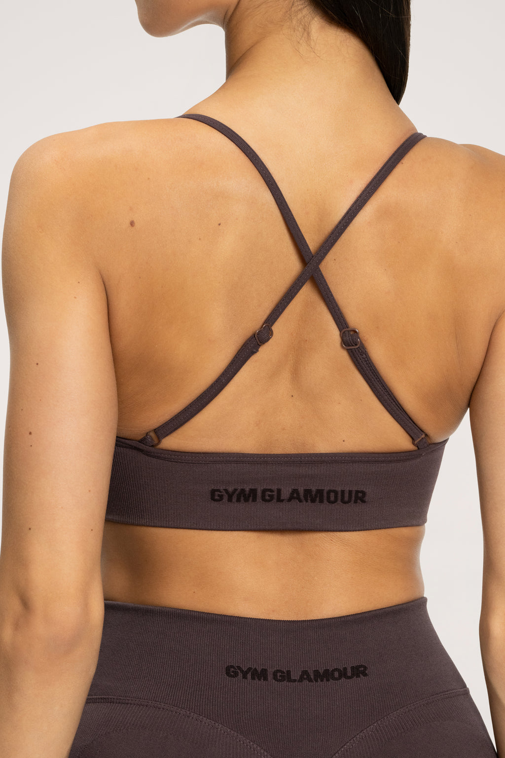 Bra with deep neckline cacao