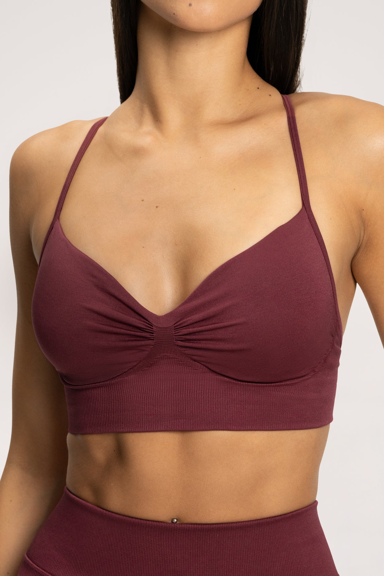 Bra with deep neckline gossip red