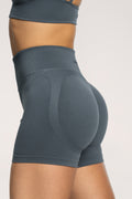 Shorts lift moonlight