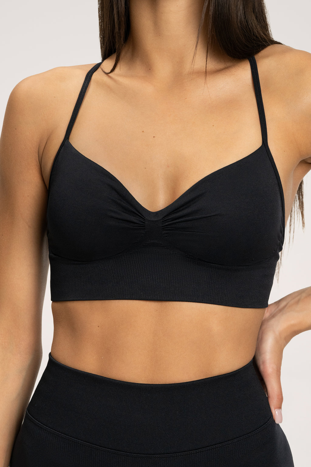 Bra with deep neckline black