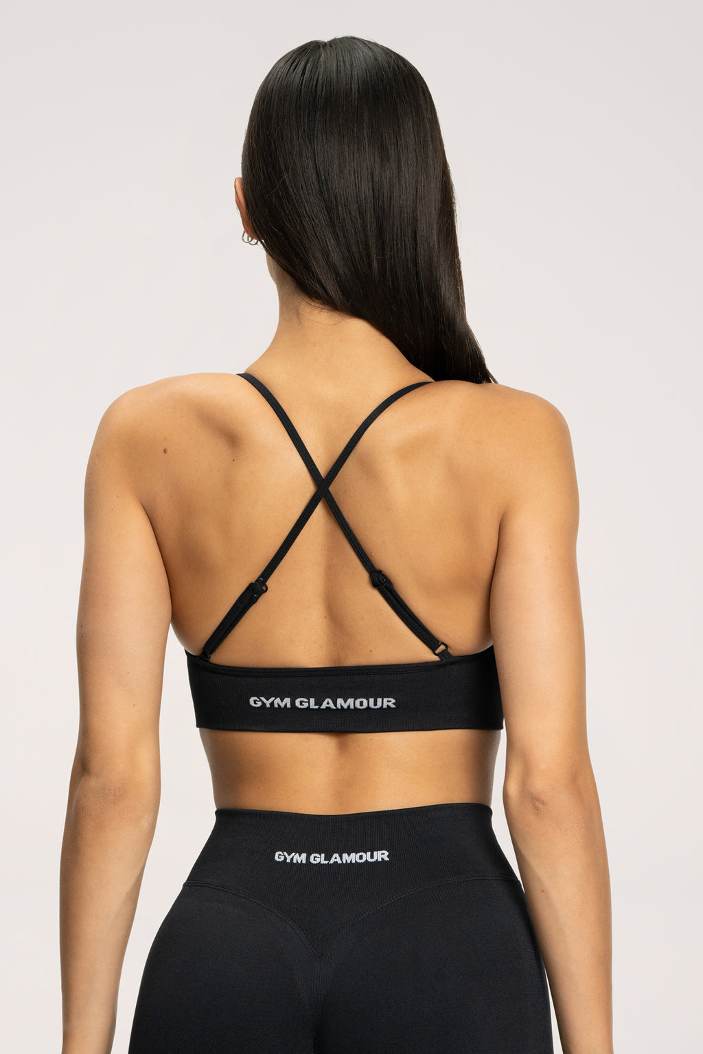 Bra with deep neckline black