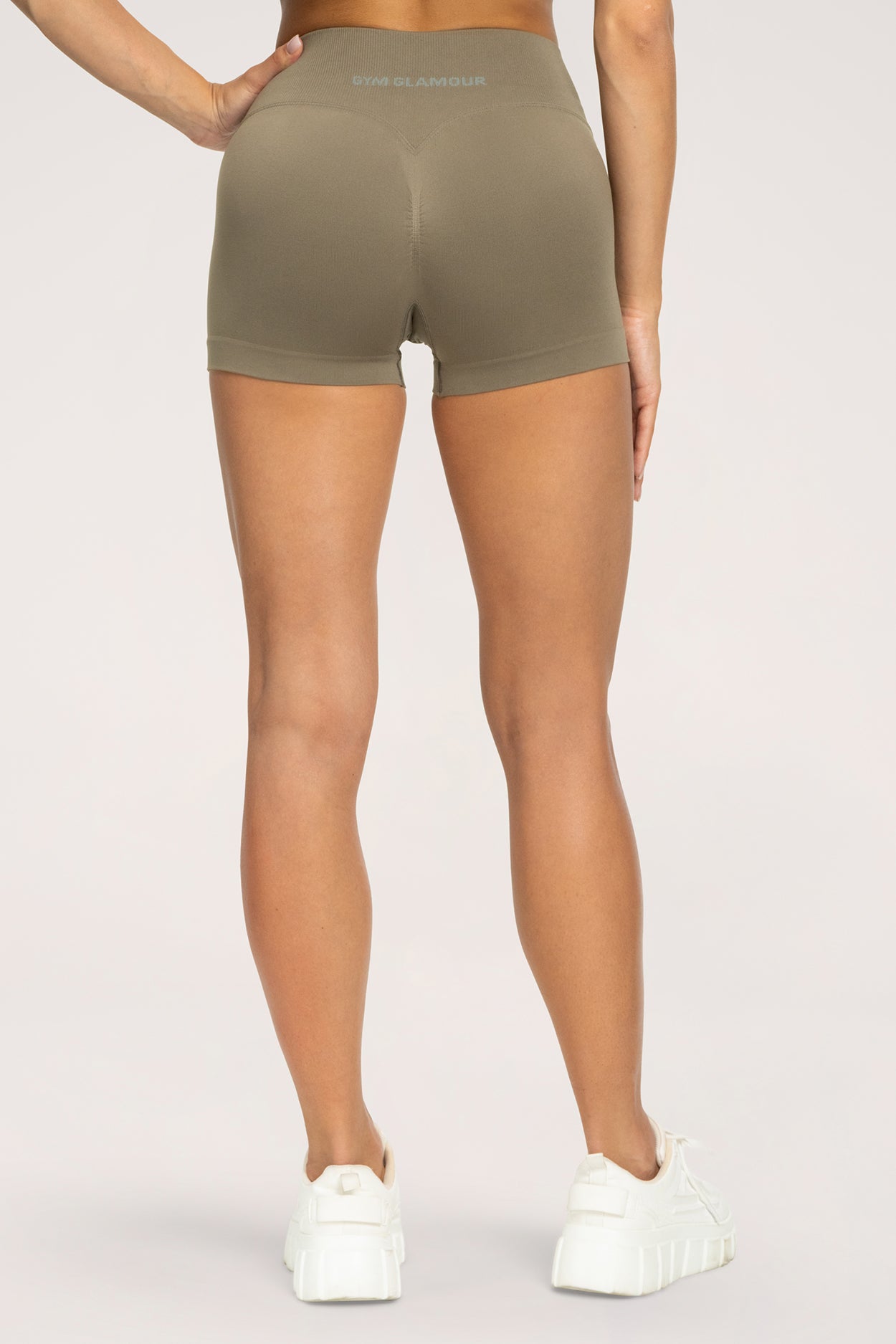 Shorts second skin nougat