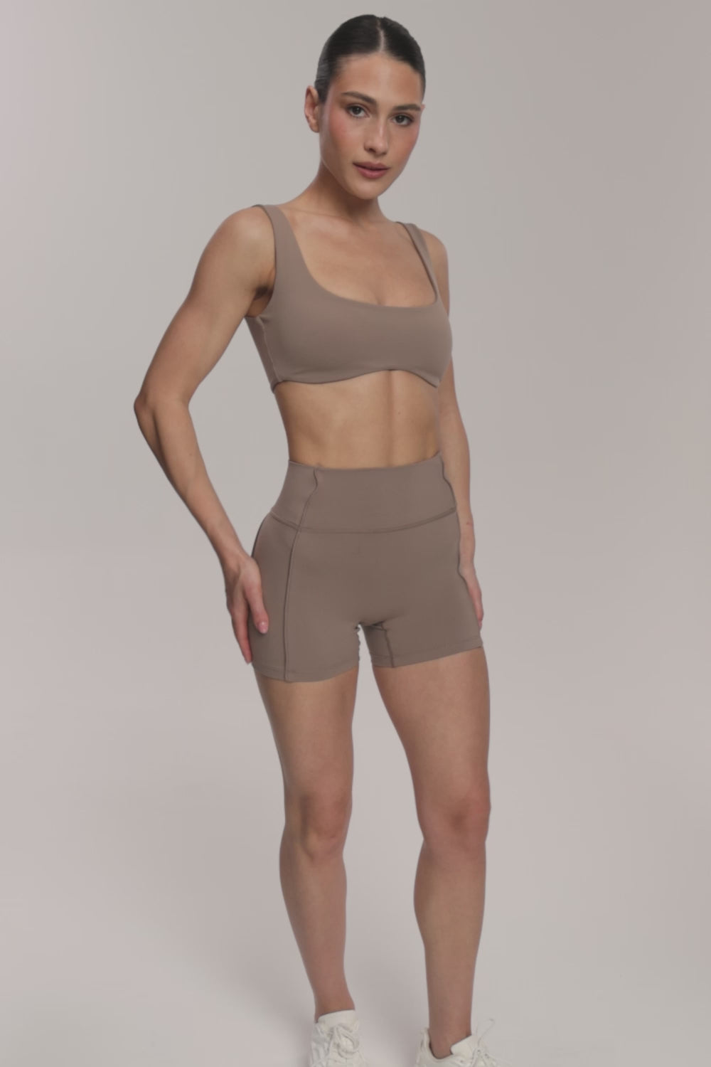 Shorts pilates era warm beige