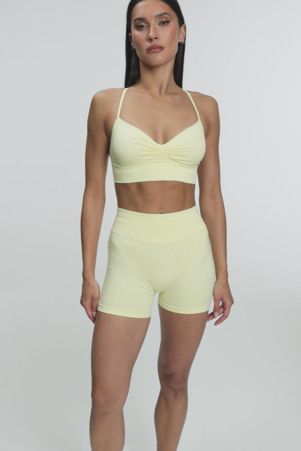 Bra with deep neckline butter yellow