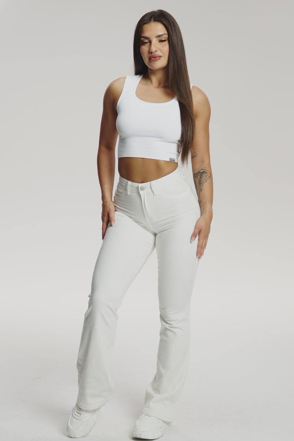 Perfect slim flare jeans off white