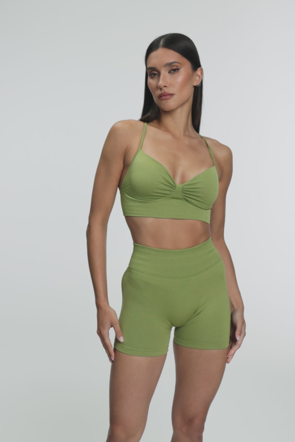 Bra with deep neckline matcha