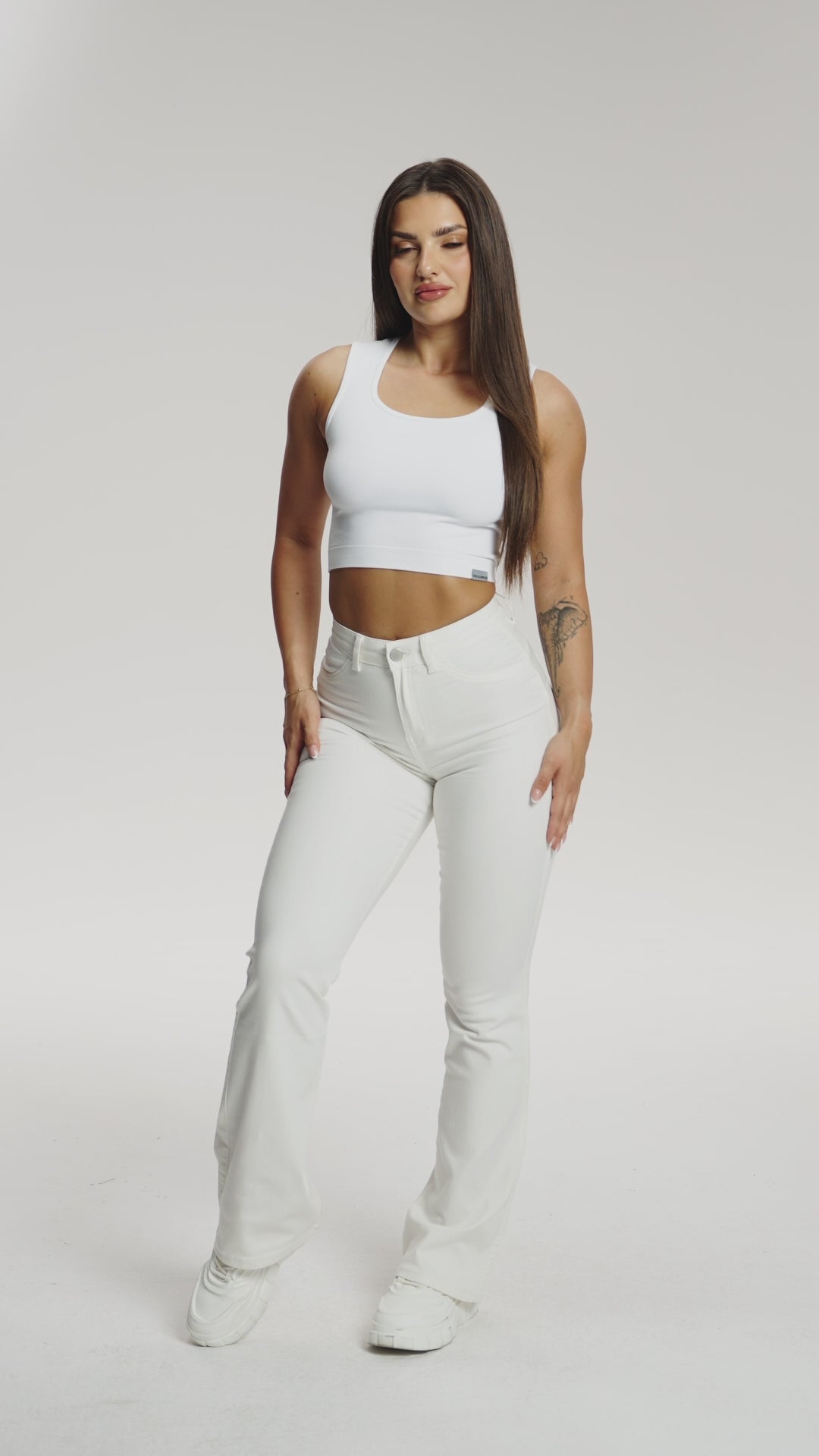 Perfect slim flare jeans off white